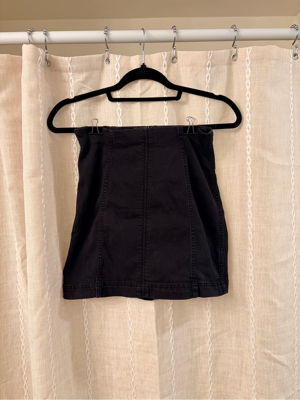 Free People Black Mini Skirt. Size 4.